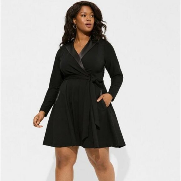 Torrid Mini Tuxedo Dress Black Size 28 - Picture 1 of 7